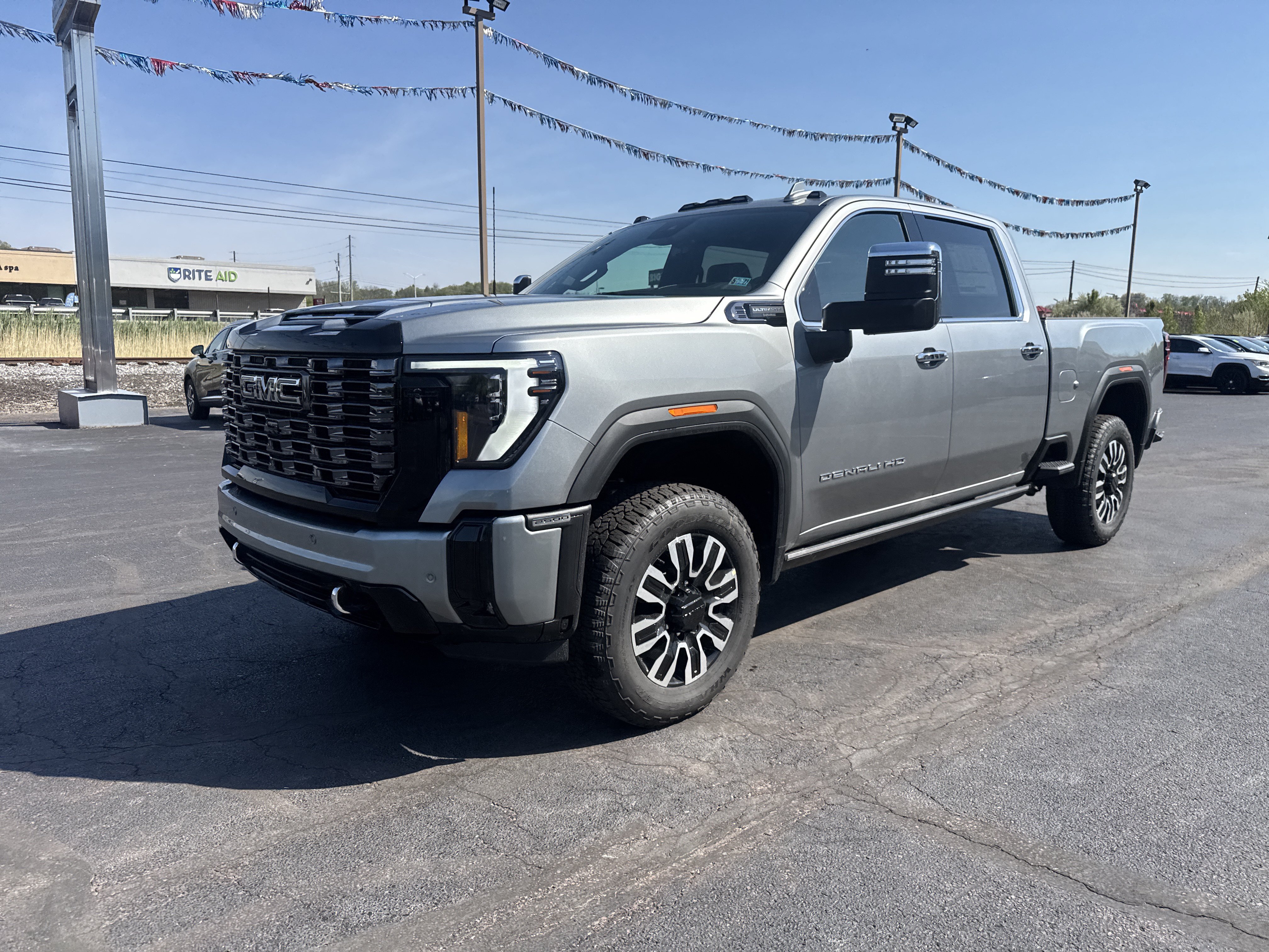 New 2026 GMC Sierra 2500 Denali Ultimate AWD/4WD image 8