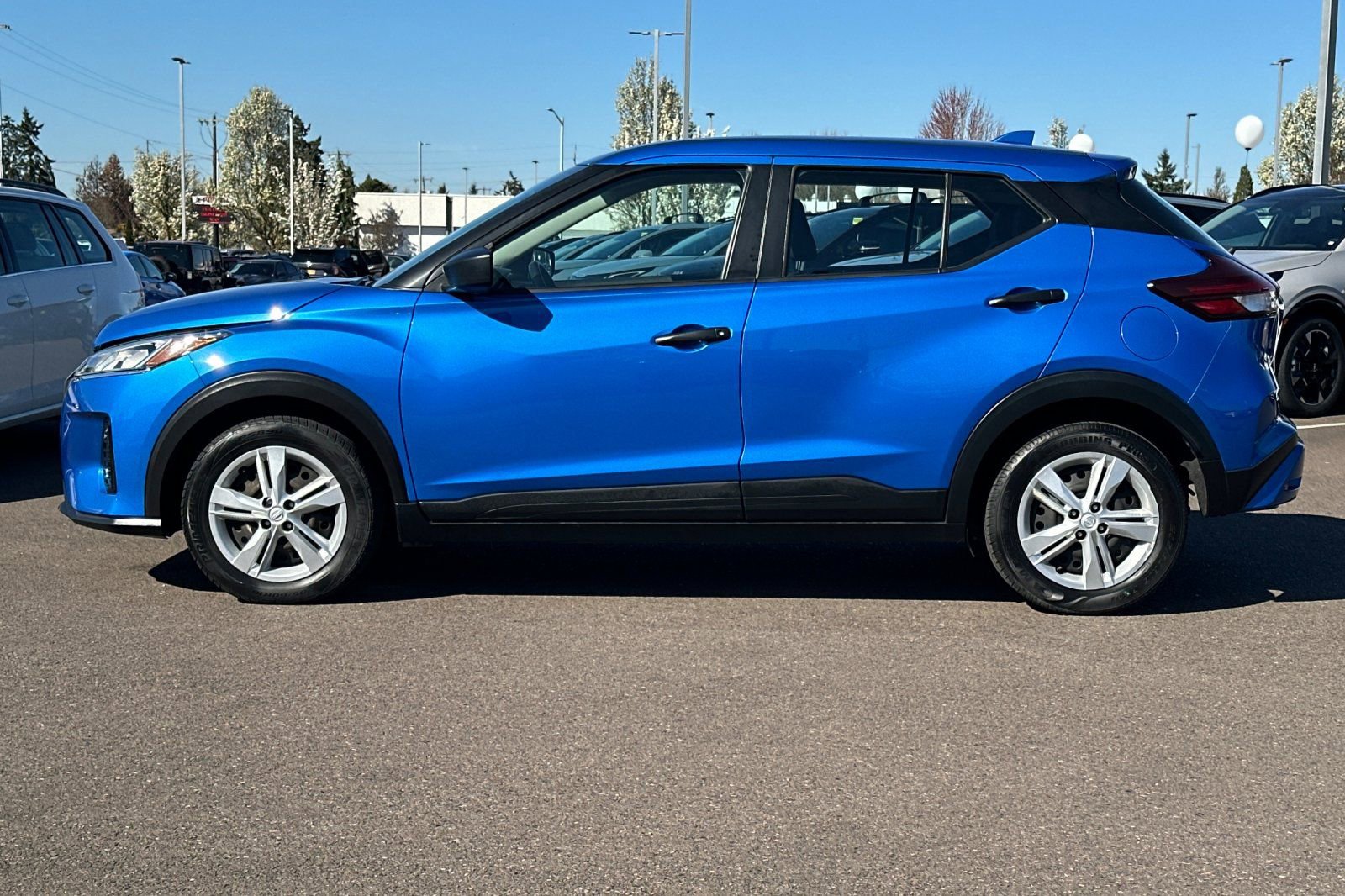 Used 2021 Nissan Kicks S FWD image 7