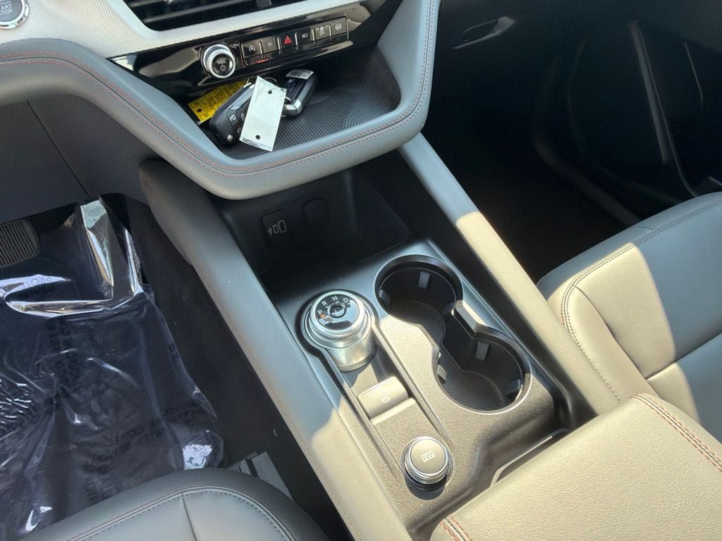 New 2026 Ford Explorer Active w/ Active Comfort Package AWD/4WD image 19