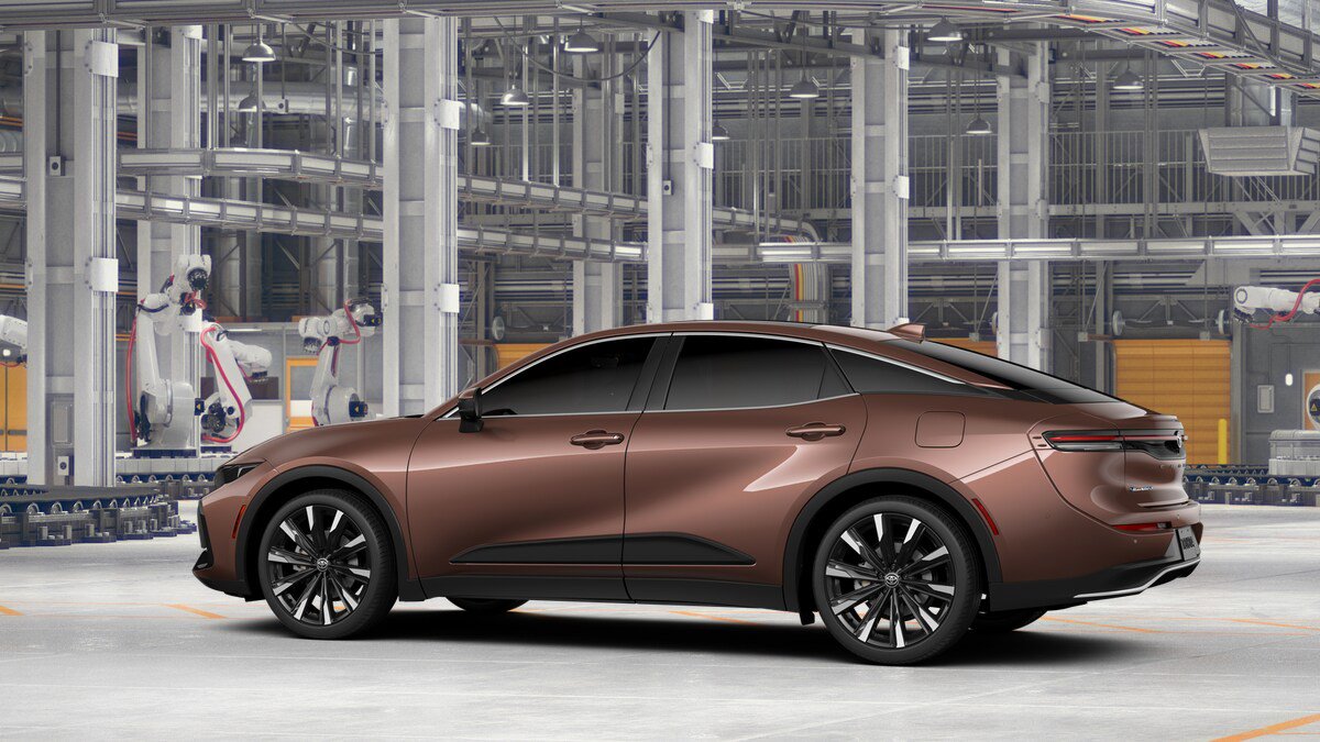 New 2026 Toyota Crown Platinum AWD/4WD image 5