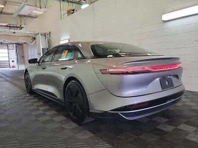 Used 2024 Lucid Air Touring image 2