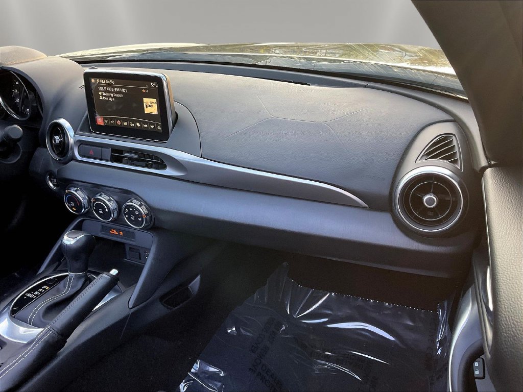 Used 2017 FIAT 124 Spider Classica RWD image 23