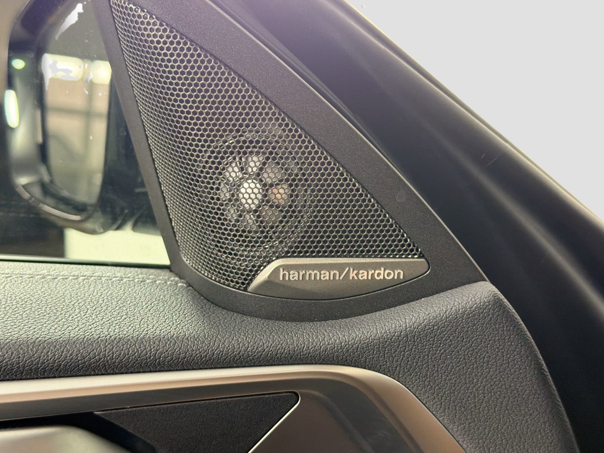 Certified 2023 BMW 440i xDrive Convertible w/ Premium Package image 19