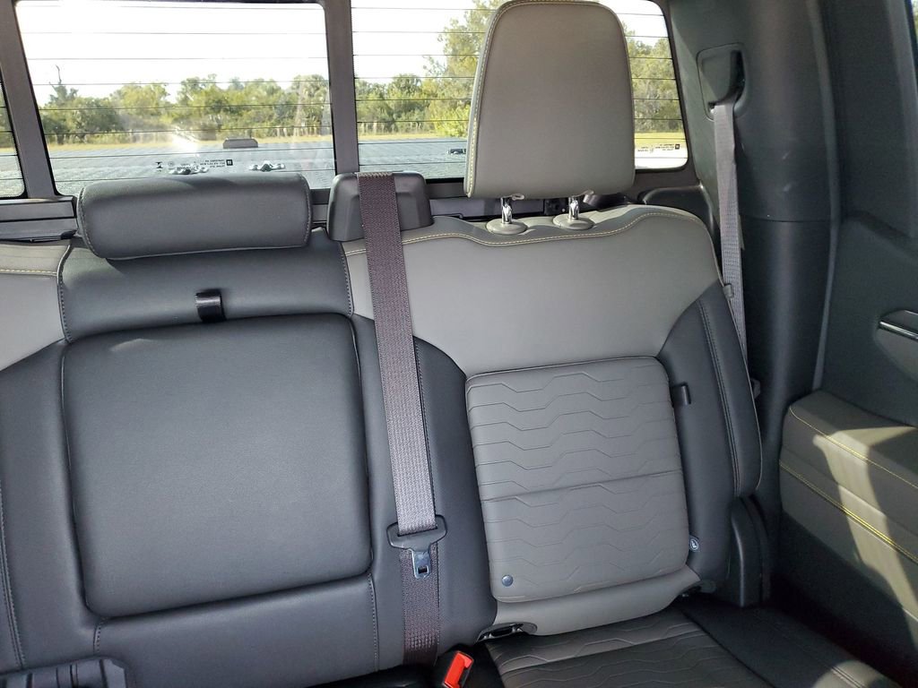 Used 2024 Chevrolet Silverado 1500 ZR2 w/ Technology Package image 14