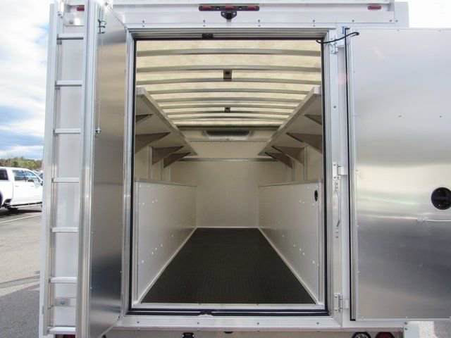 New 2025 GMC Savana 4500 w/ Power Convenience Package image 23