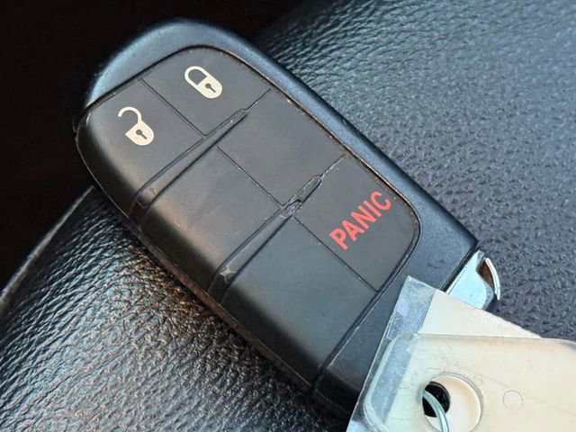 Used 2024 Jeep Compass Latitude image 24