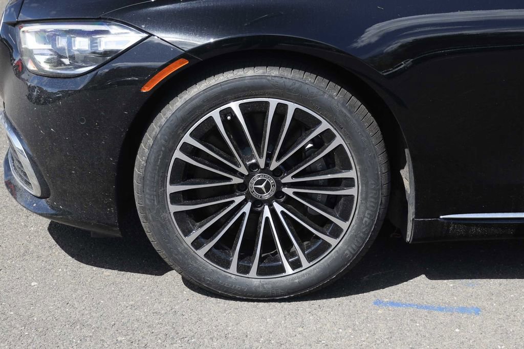 Used 2024 Mercedes-Benz S 580e 4MATIC Sedan image 11