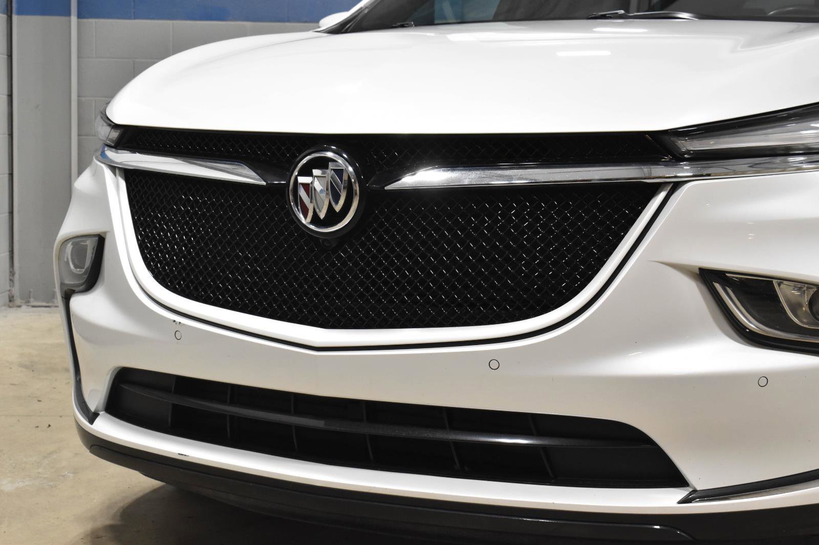 Used 2024 Buick Enclave Essence w/ Sport Touring Edition image 35