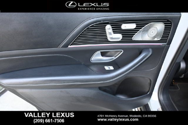 Used 2024 Mercedes-Benz GLS 580 4MATIC image 16