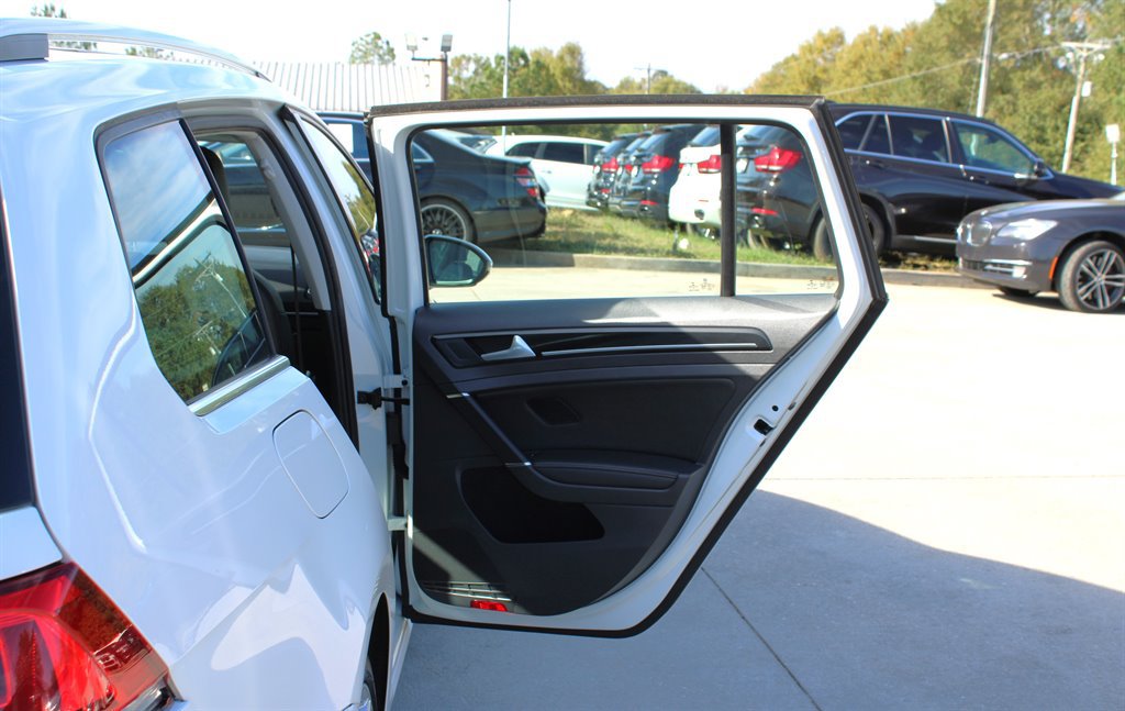 Used 2015 Volkswagen Golf SEL FWD image 32