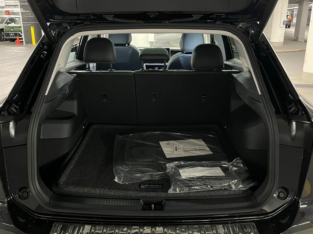 New 2026 Volkswagen Tiguan SE AWD/4WD image 39