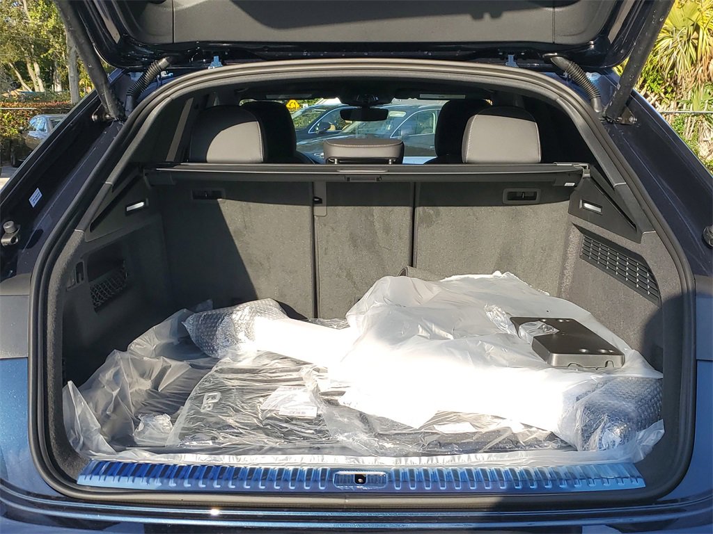 New 2026 Audi Q8 Premium Plus image 30