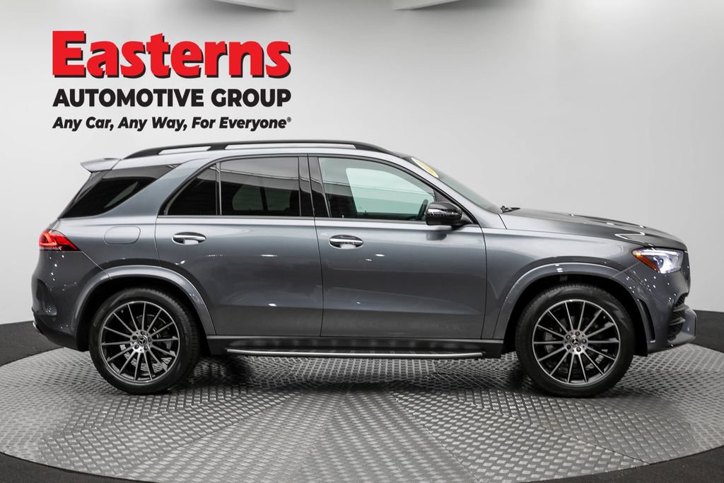 Used 2023 Mercedes-Benz GLE 350 4MATIC w/ AMG Line Exterior image 4