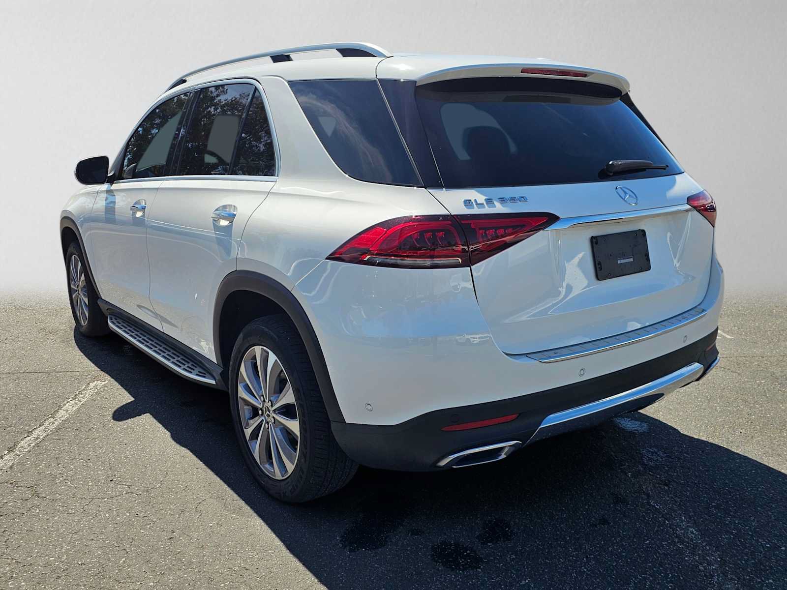 Used 2021 Mercedes-Benz GLE 350 w/ Premium Package image 5