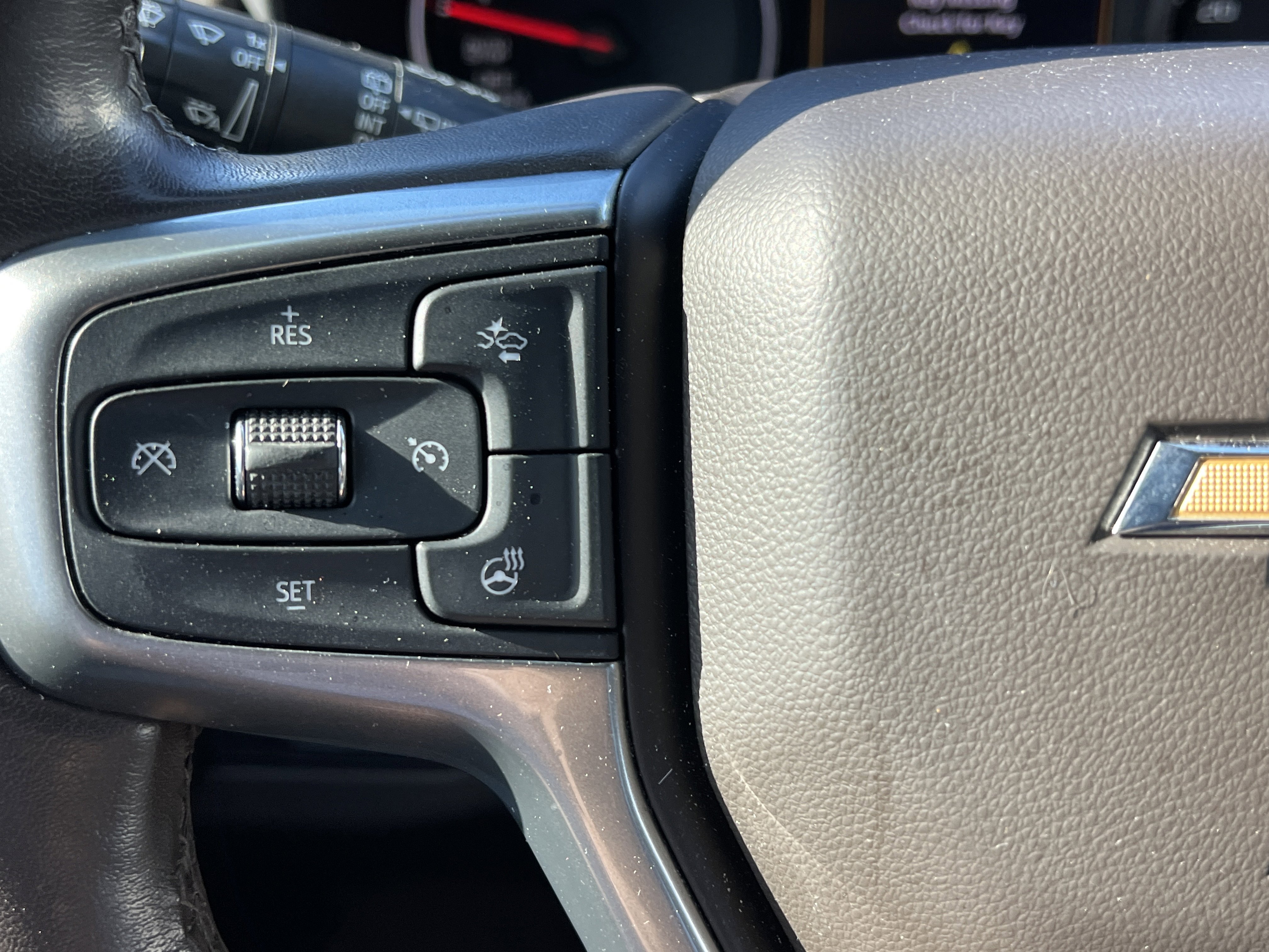 Used 2021 Chevrolet Tahoe LT w/ LT Signature Package image 28