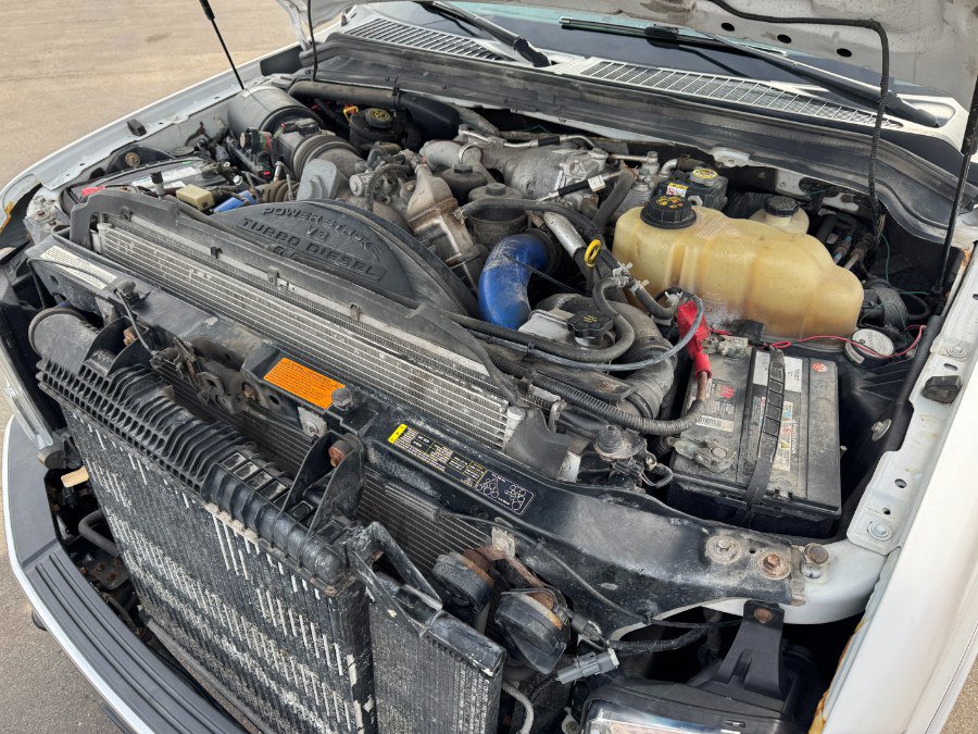 Used 2010 Ford F350 Lariat image 22