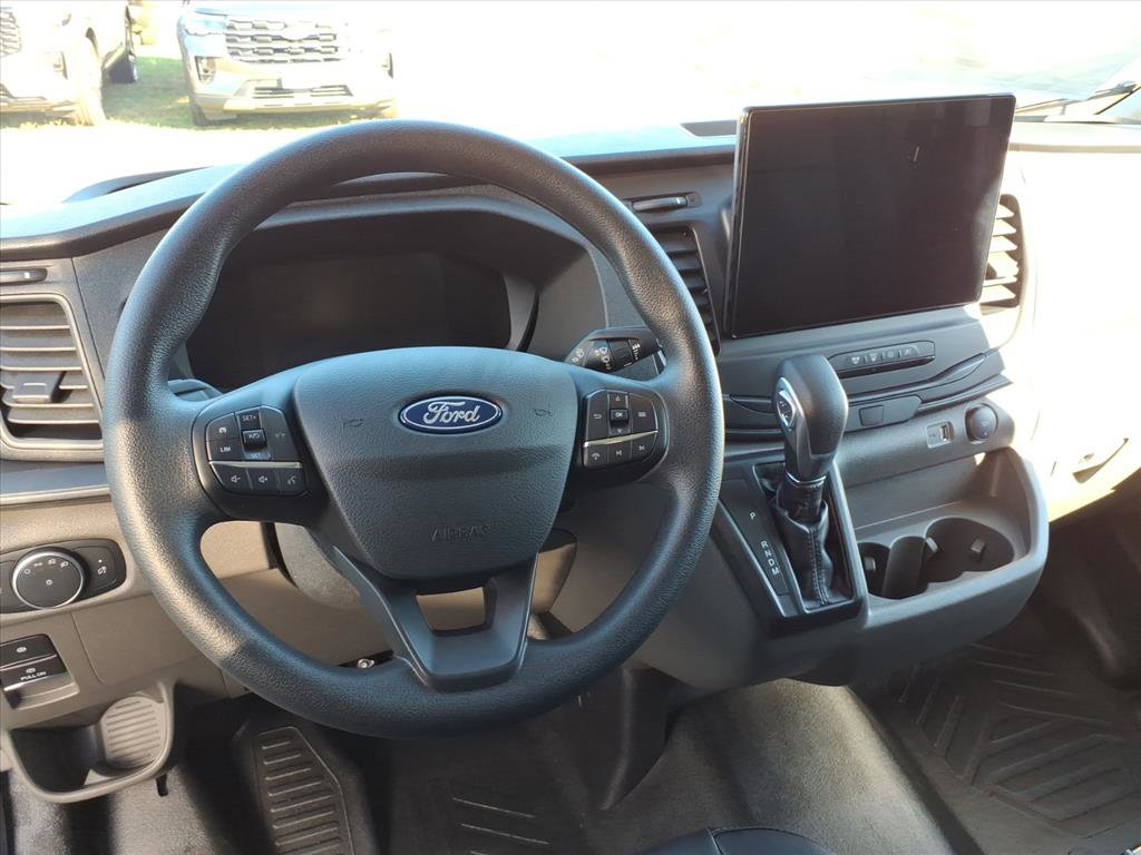New 2026 Ford Transit 250 148 Medium Roof image 8