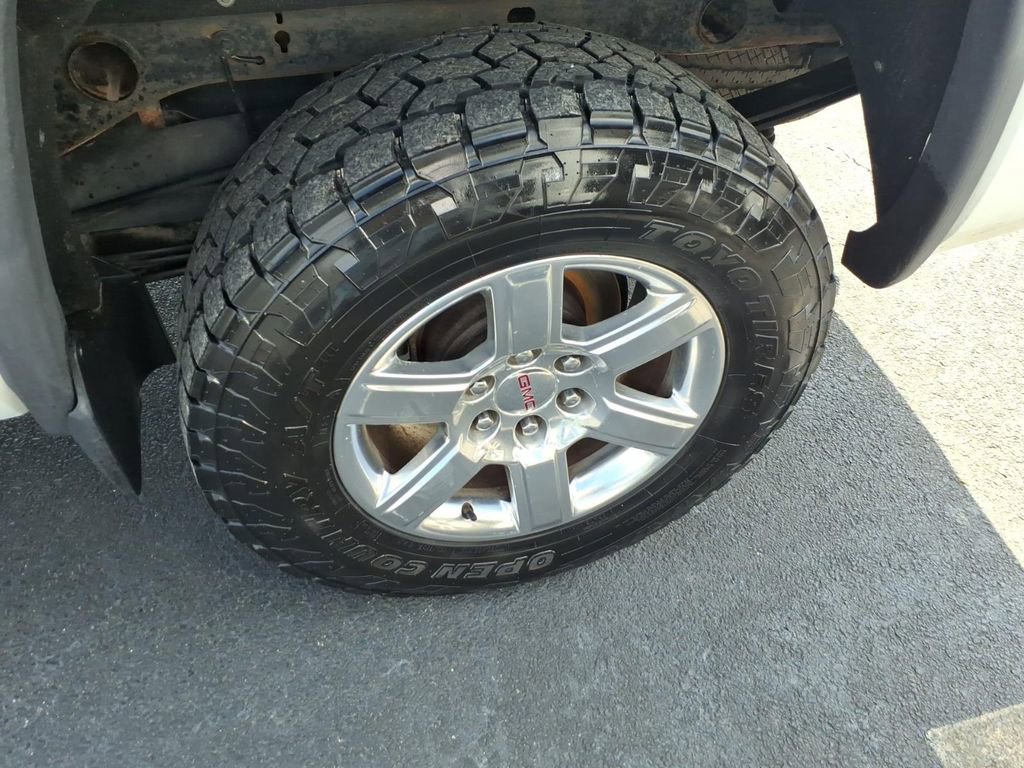 Used 2015 GMC Sierra 1500 SLT w/ Suspension Package, Off-Road image 6