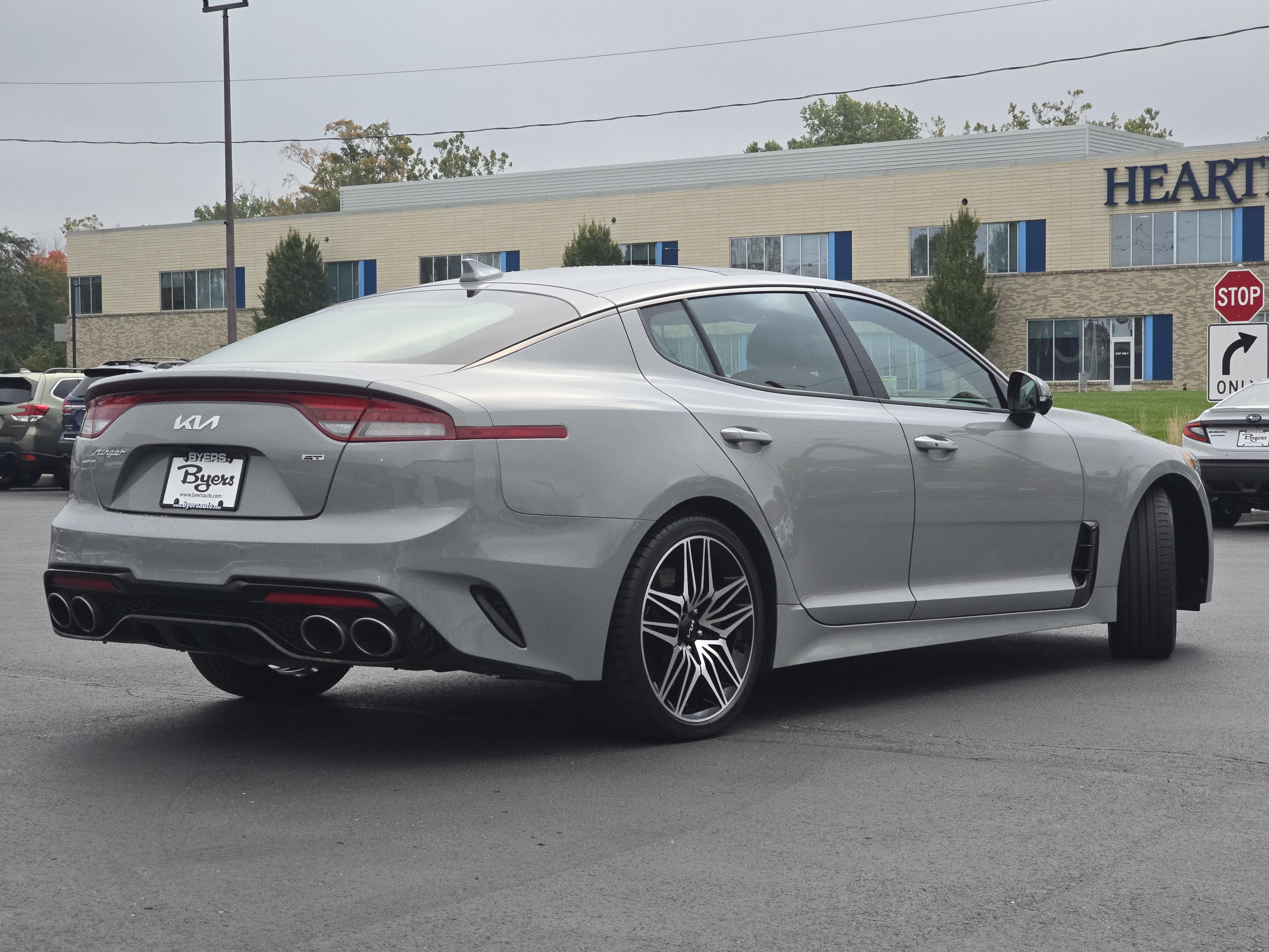 Used 2023 Kia Stinger GT2 RWD image 7