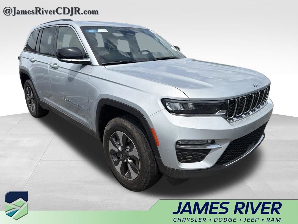 Used 2022 Jeep Grand Cherokee Limited 4xe AWD/4WD image 4