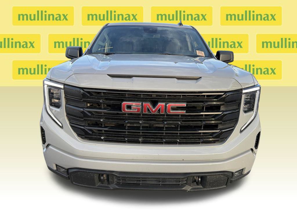 Used 2024 GMC Sierra 1500 Elevation AWD/4WD image 2
