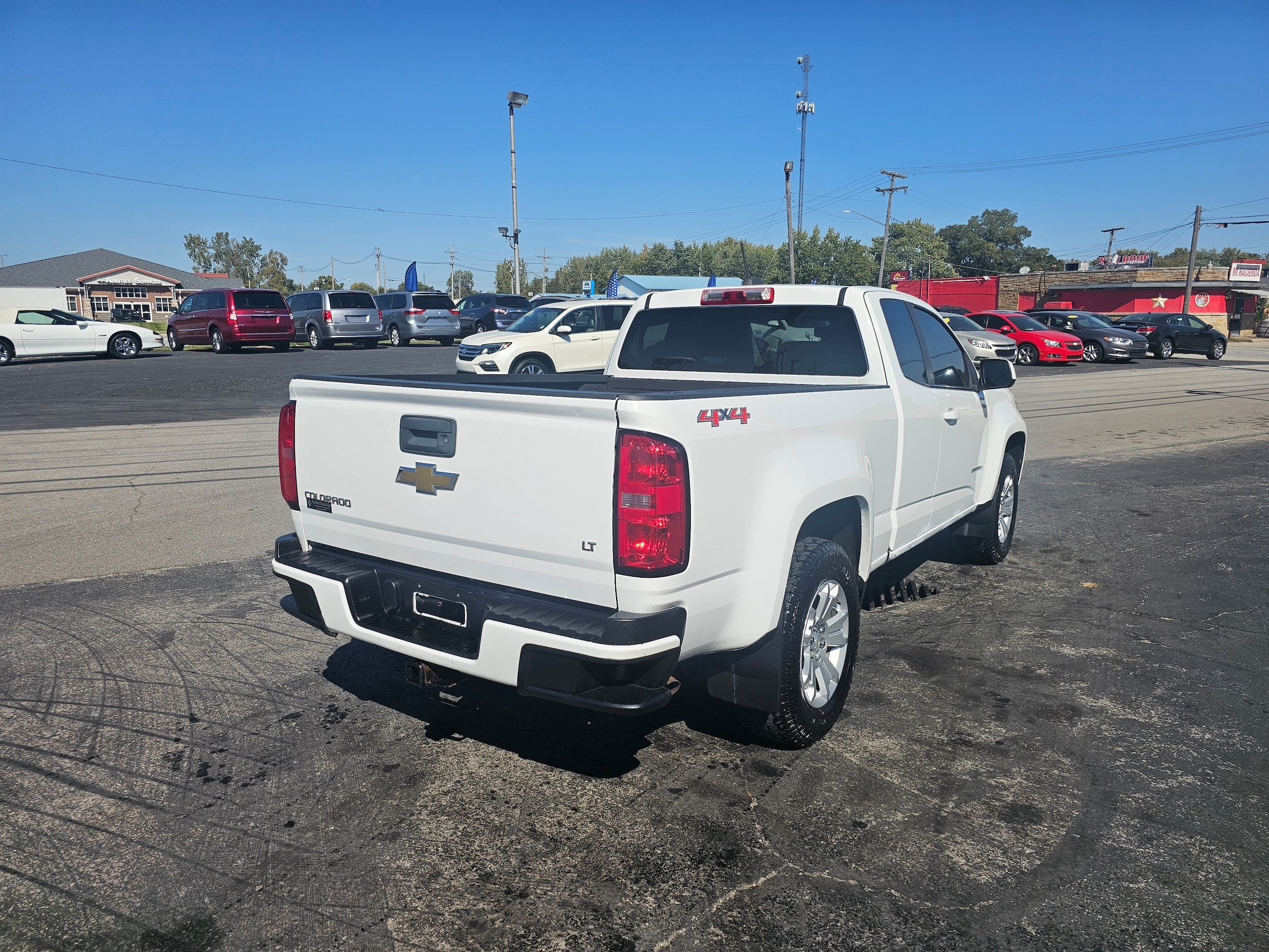Used 2015 Chevrolet Colorado LT AWD/4WD image 5