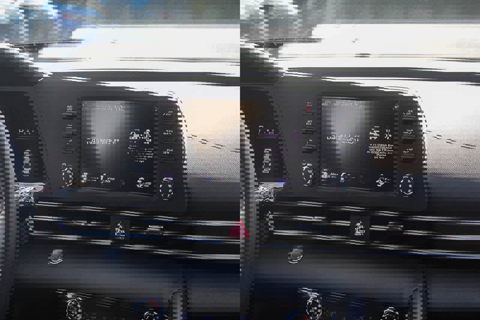 Certified 2023 Hyundai Elantra SEL image 18