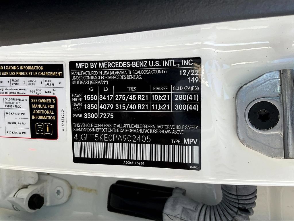 Used 2023 Mercedes-Benz GLS 450 4MATIC w/ AMG Line Exterior image 4