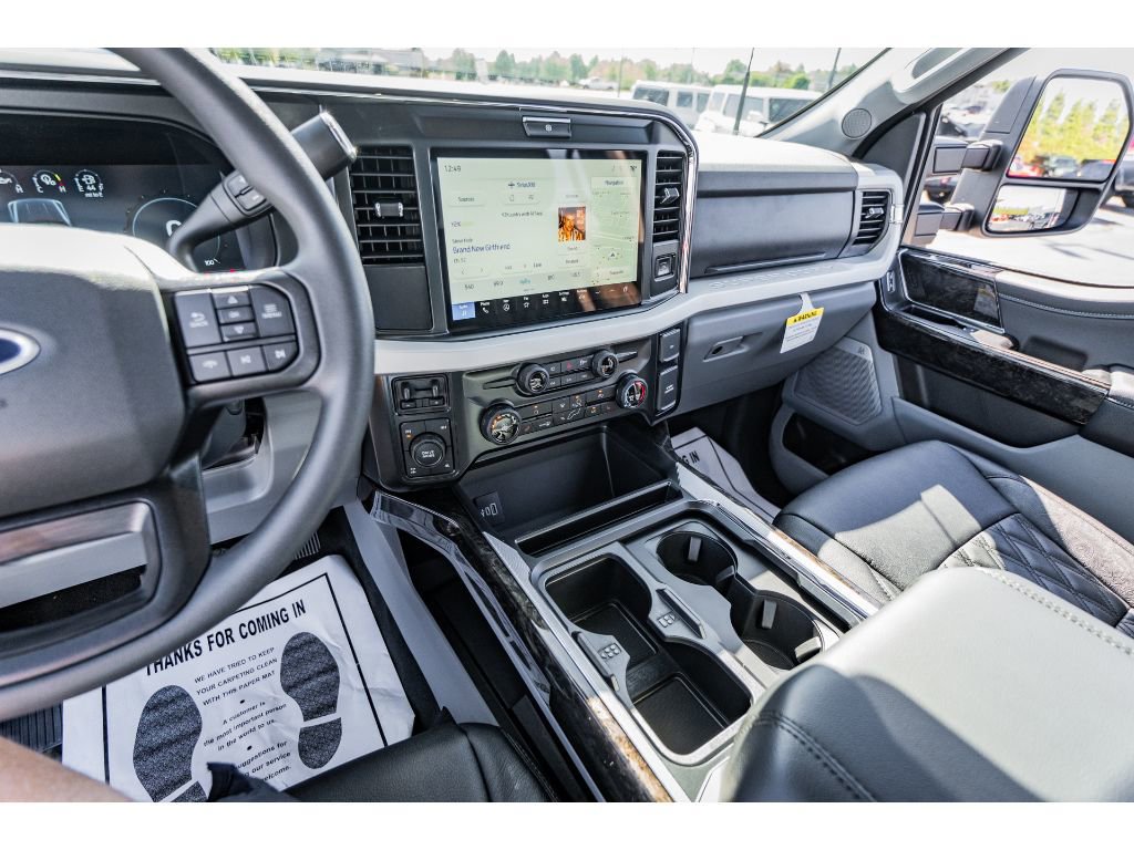 Used 2025 Ford F250 XLT w/ Black Appearance Package AWD/4WD image 15
