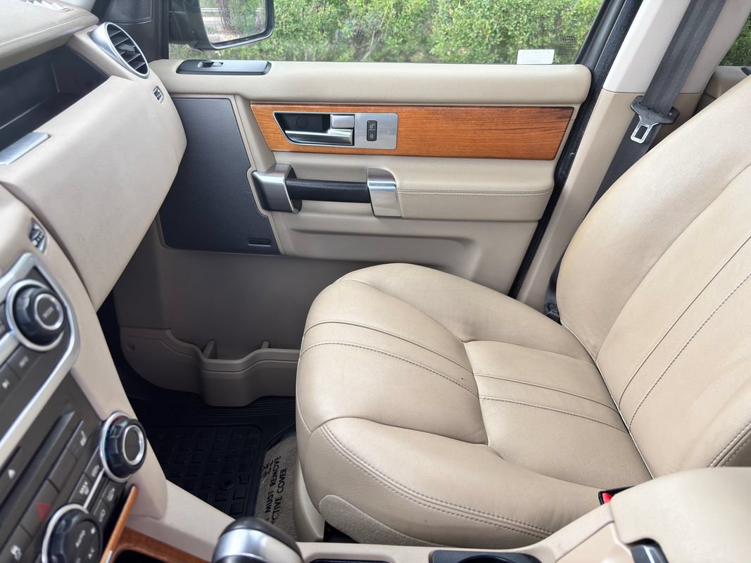 Used 2011 Land Rover LR4 HSE AWD/4WD image 21