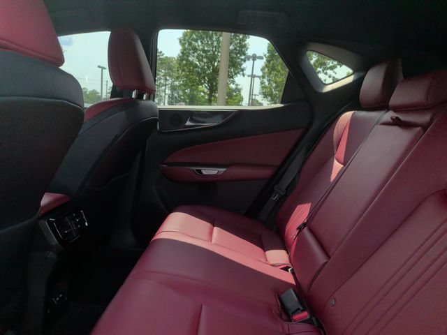Used 2024 Lexus NX 250 FWD w/ Towing Package (2000 Lbs) image 29