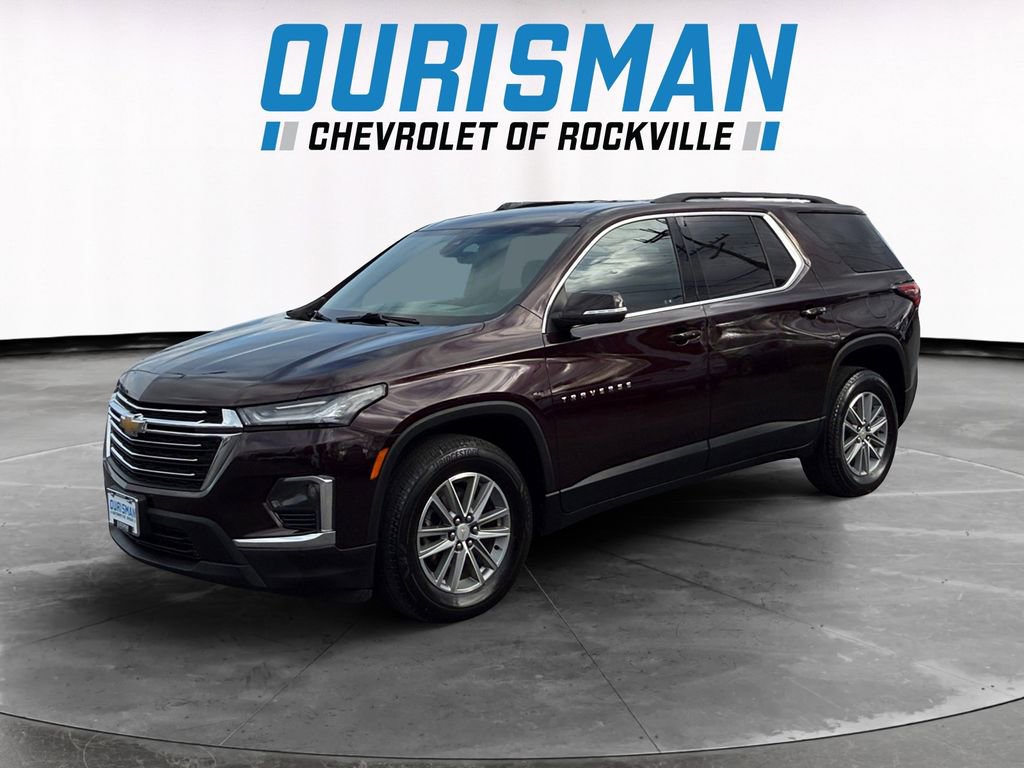 Used 2023 Chevrolet Traverse LT image 2