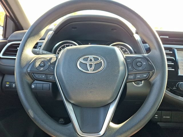 Used 2018 Toyota Camry LE w/ Convenience Package FWD image 18