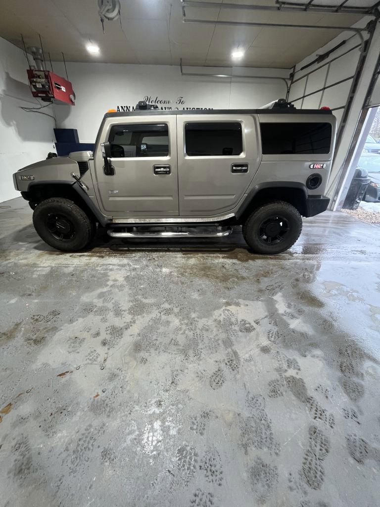 Used 2004 HUMMER H2 w/ Preferred Equipment Group image 1