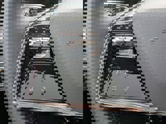 New 2026 Cadillac Lyriq Luxury image 13