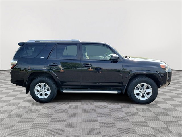 Used 2016 Toyota 4Runner SR5 image 6