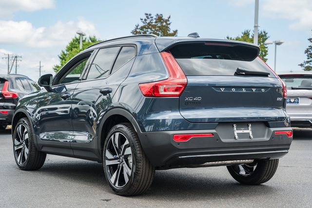 New 2026 Volvo XC40 B5 Plus w/ Climate Package AWD/4WD image 5