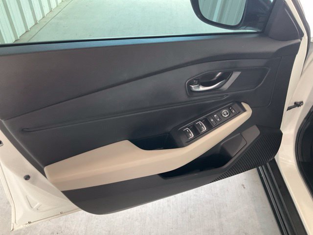 Certified 2025 Honda Accord SE image 4