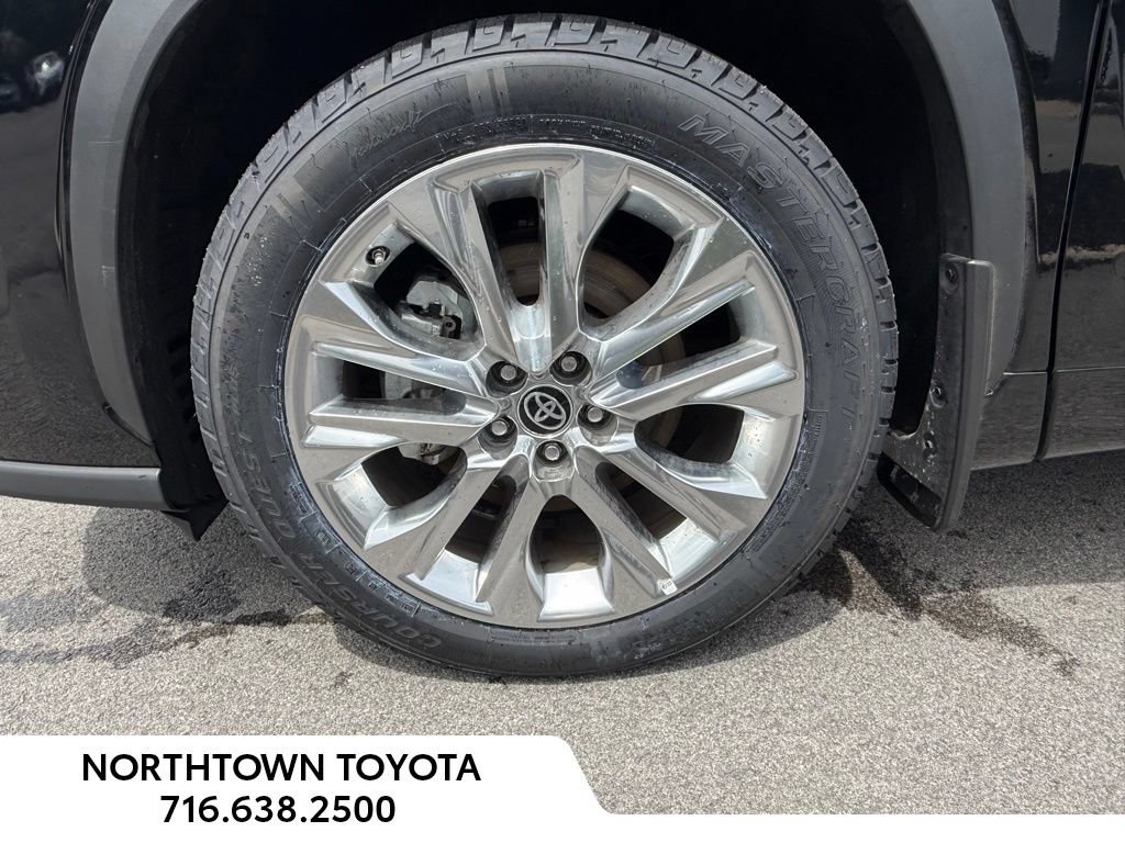 Used 2021 Toyota Highlander Limited AWD/4WD image 21