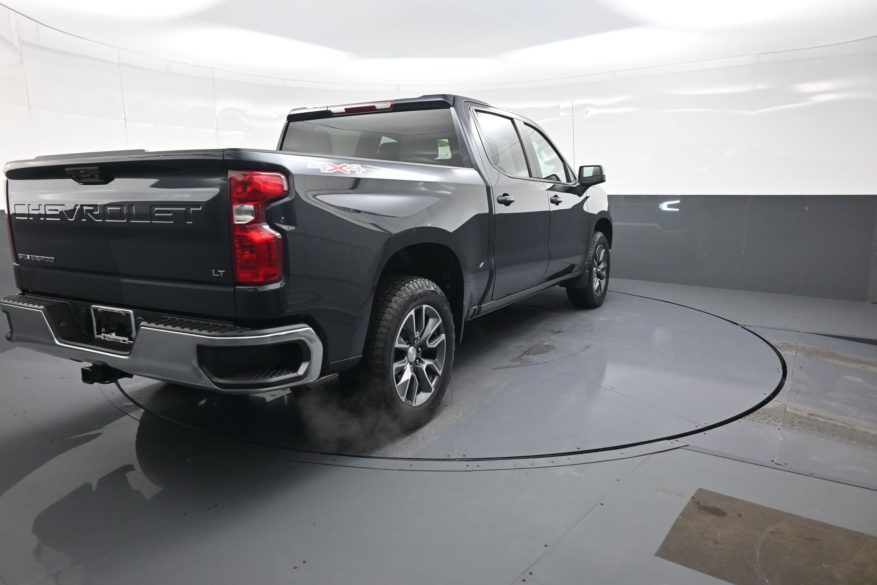 Used 2022 Chevrolet Silverado 1500 LT image 3