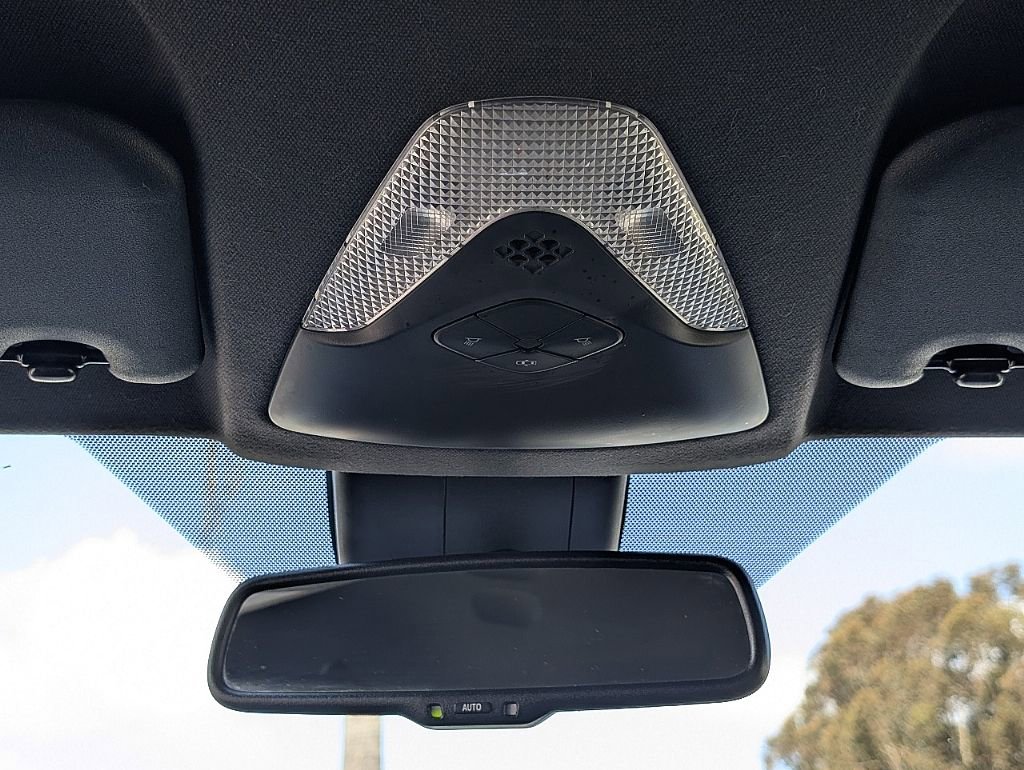 Used 2019 Toyota C-HR LE image 26