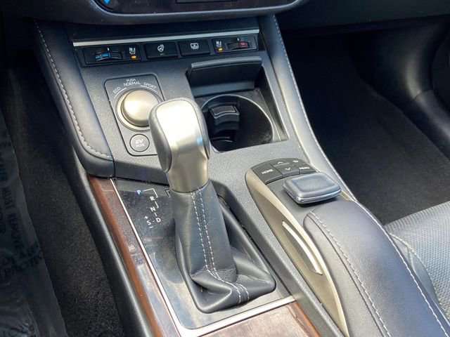 Used 2017 Lexus ES 300h image 19