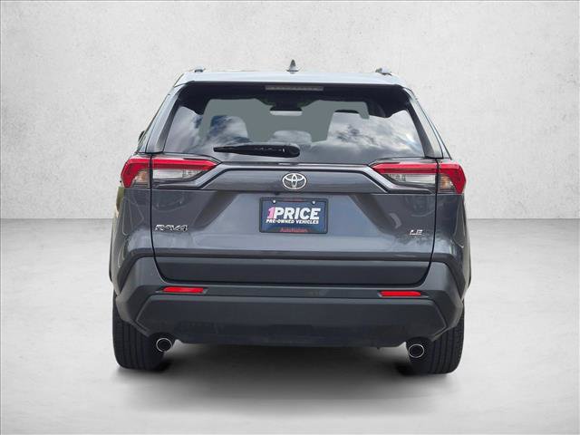 Used 2019 Toyota RAV4 LE FWD image 7