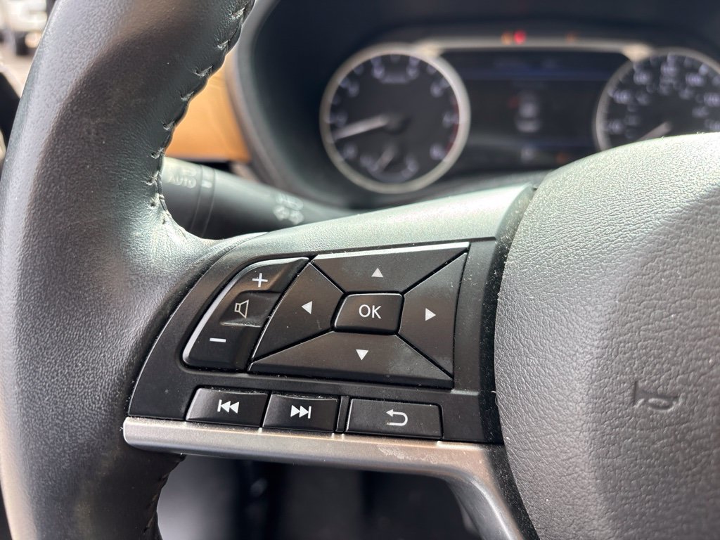 Used 2021 Nissan Sentra SV w/ SV Premium Package FWD image 9