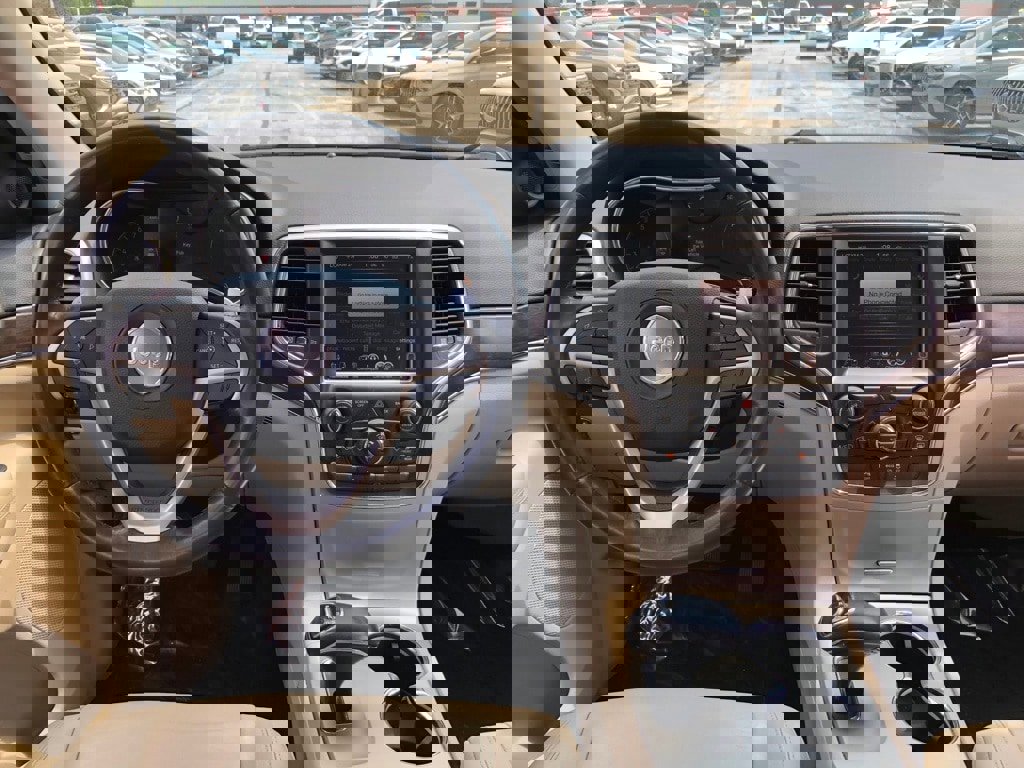 Used 2015 Jeep Grand Cherokee Limited image 17