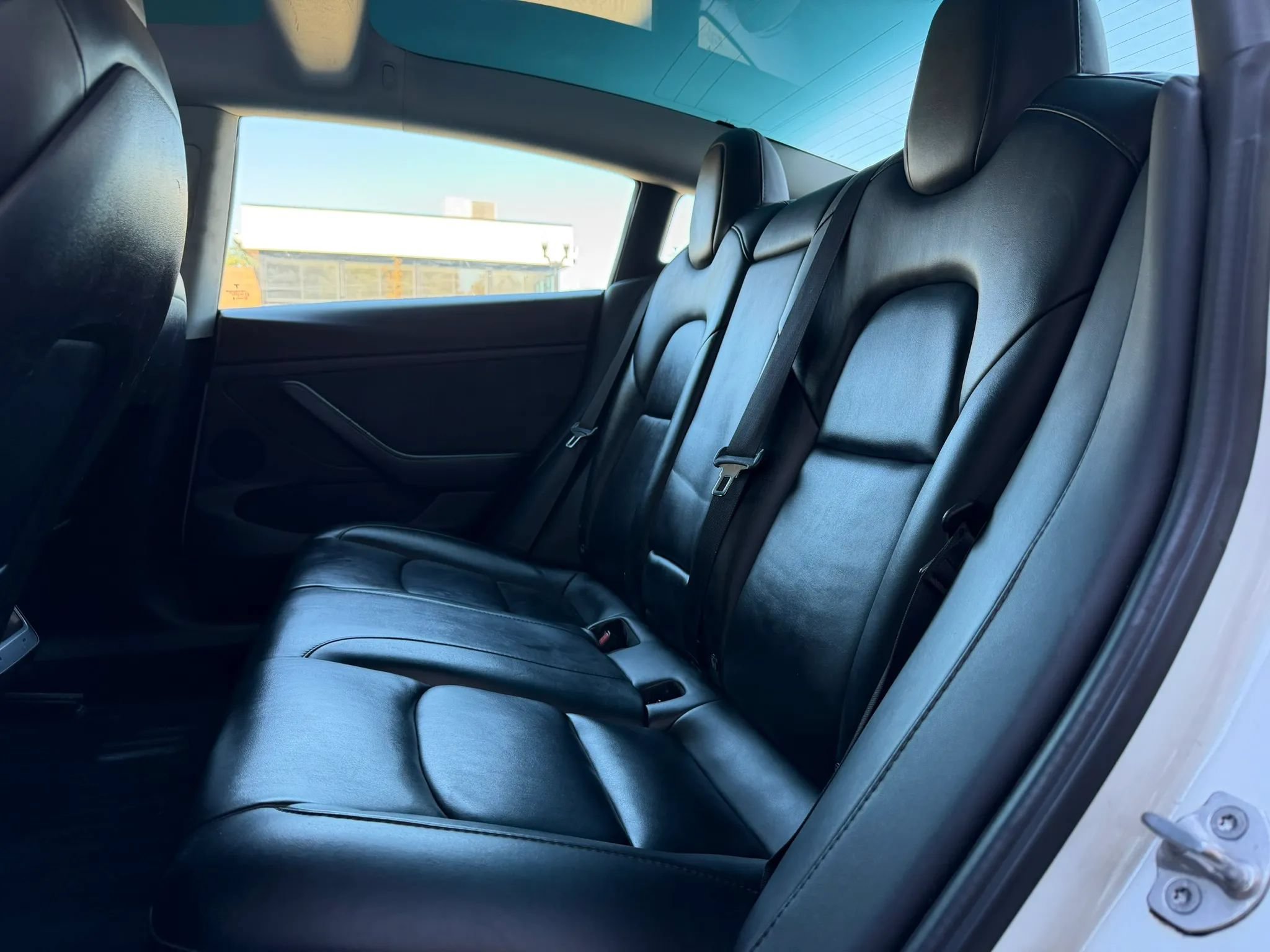 Used 2022 Tesla Model 3 Long Range AWD/4WD image 9