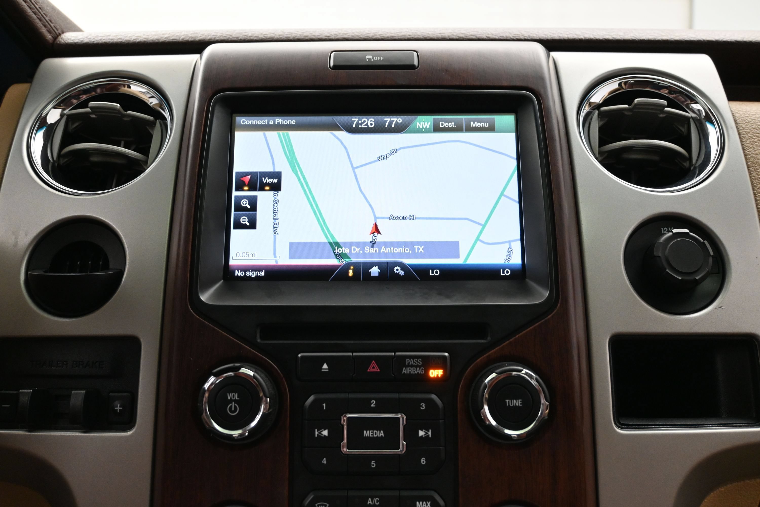 Used 2013 Ford F150 King Ranch w/ King Ranch Luxury Pkg RWD image 30