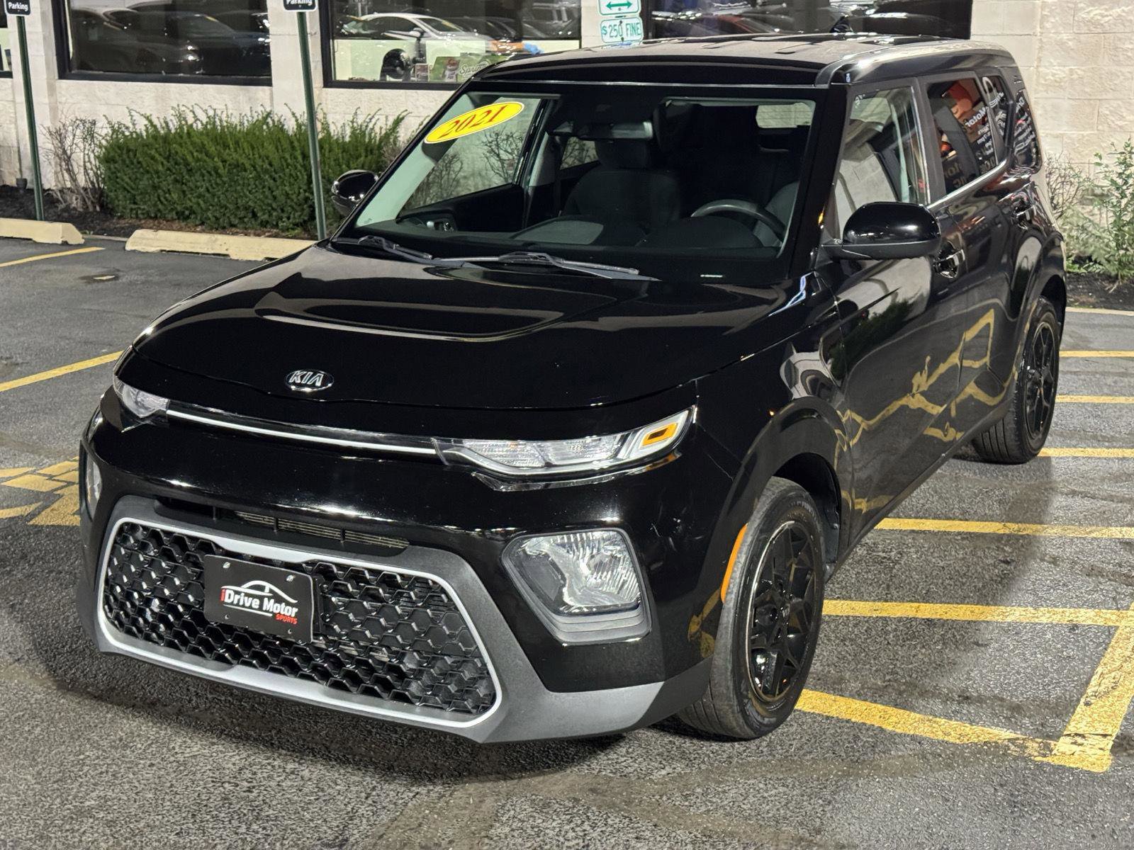Used 2021 Kia Soul S FWD image 4