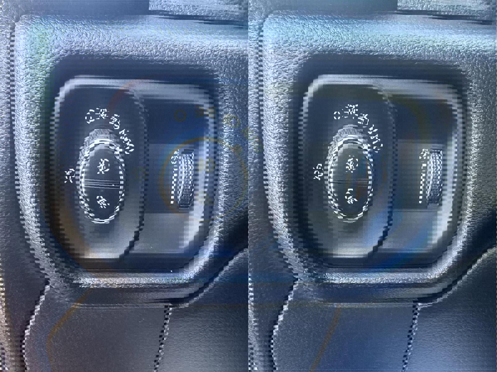 Used 2024 RAM 2500 Big Horn w/ Night Edition image 17