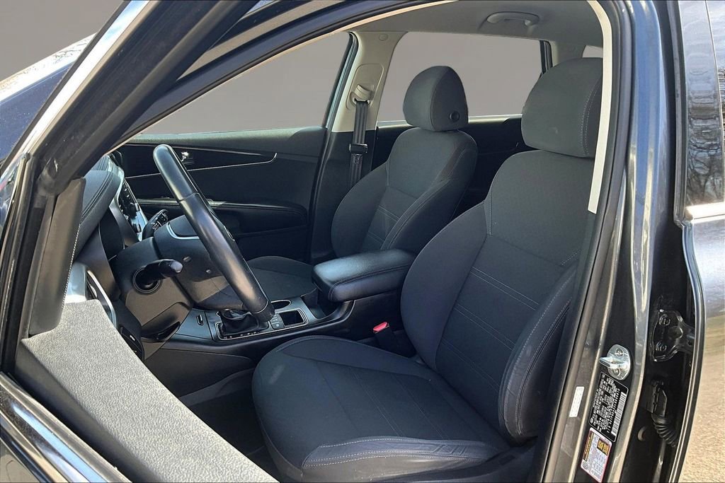 Used 2020 Kia Sorento S image 19
